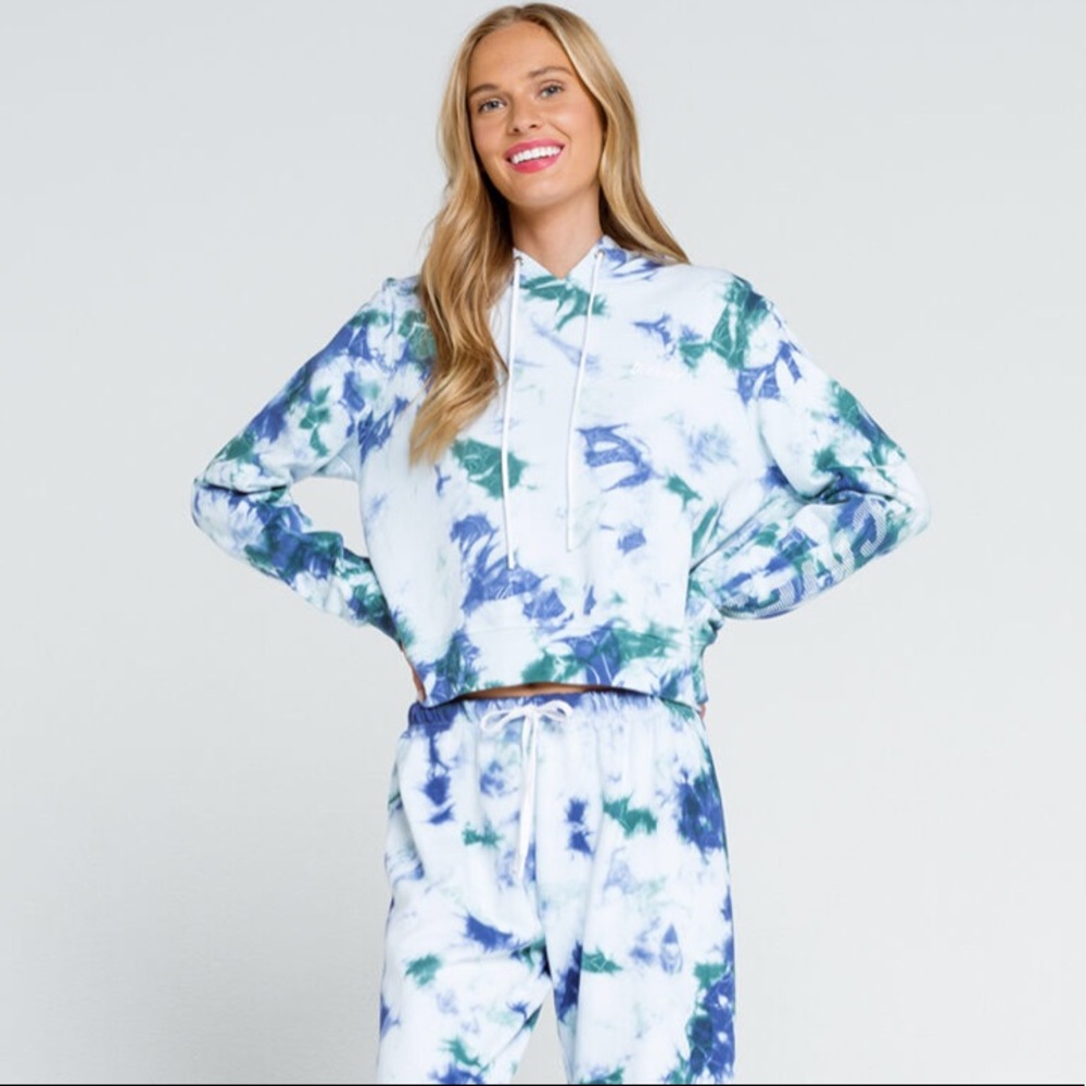 NWT Dickies Tie Dye Crop Hoodie